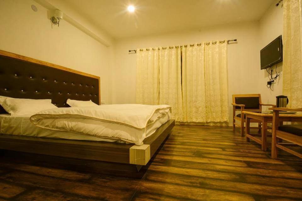 Hotel Om Ladakh Leh Extérieur photo