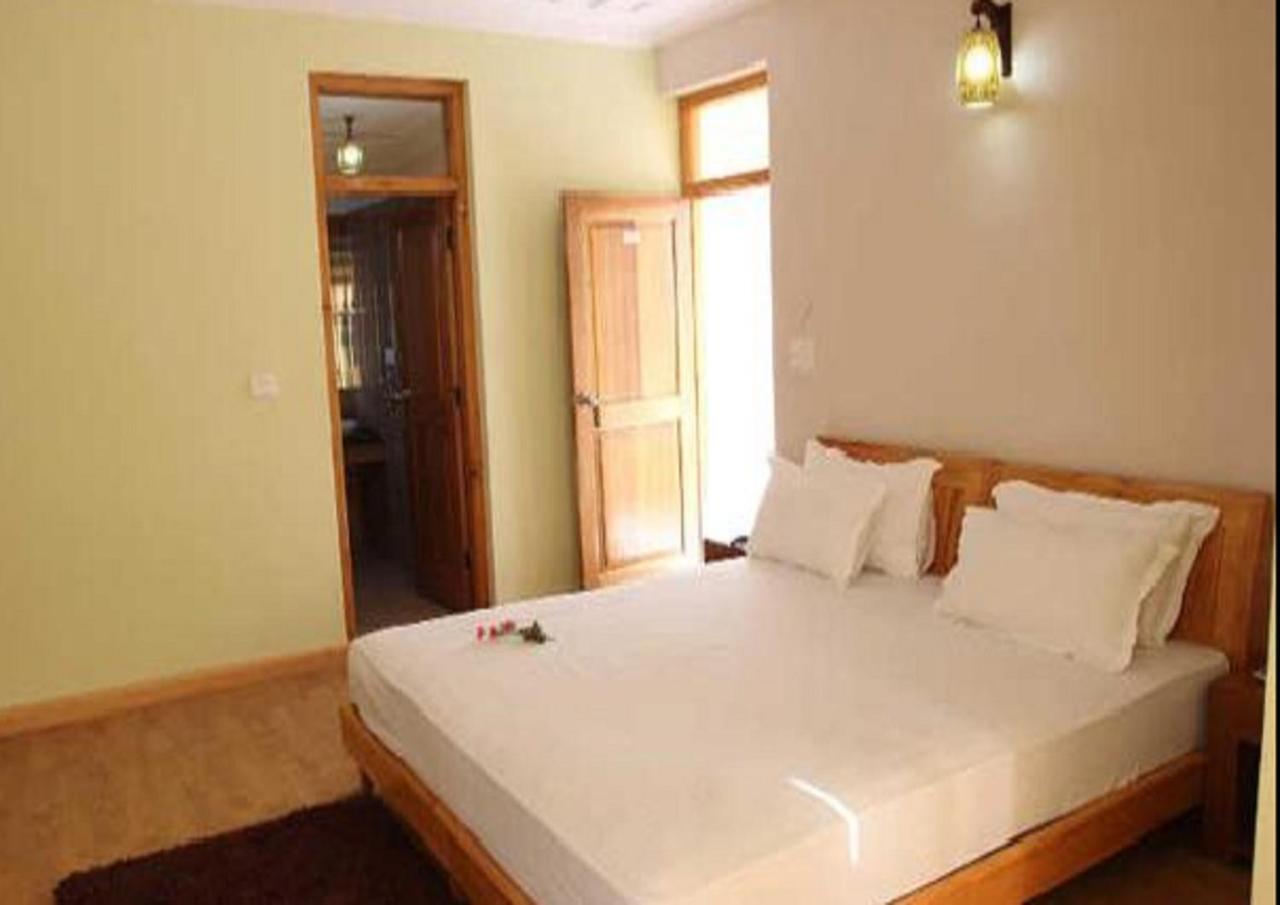 Hotel Om Ladakh Leh Extérieur photo